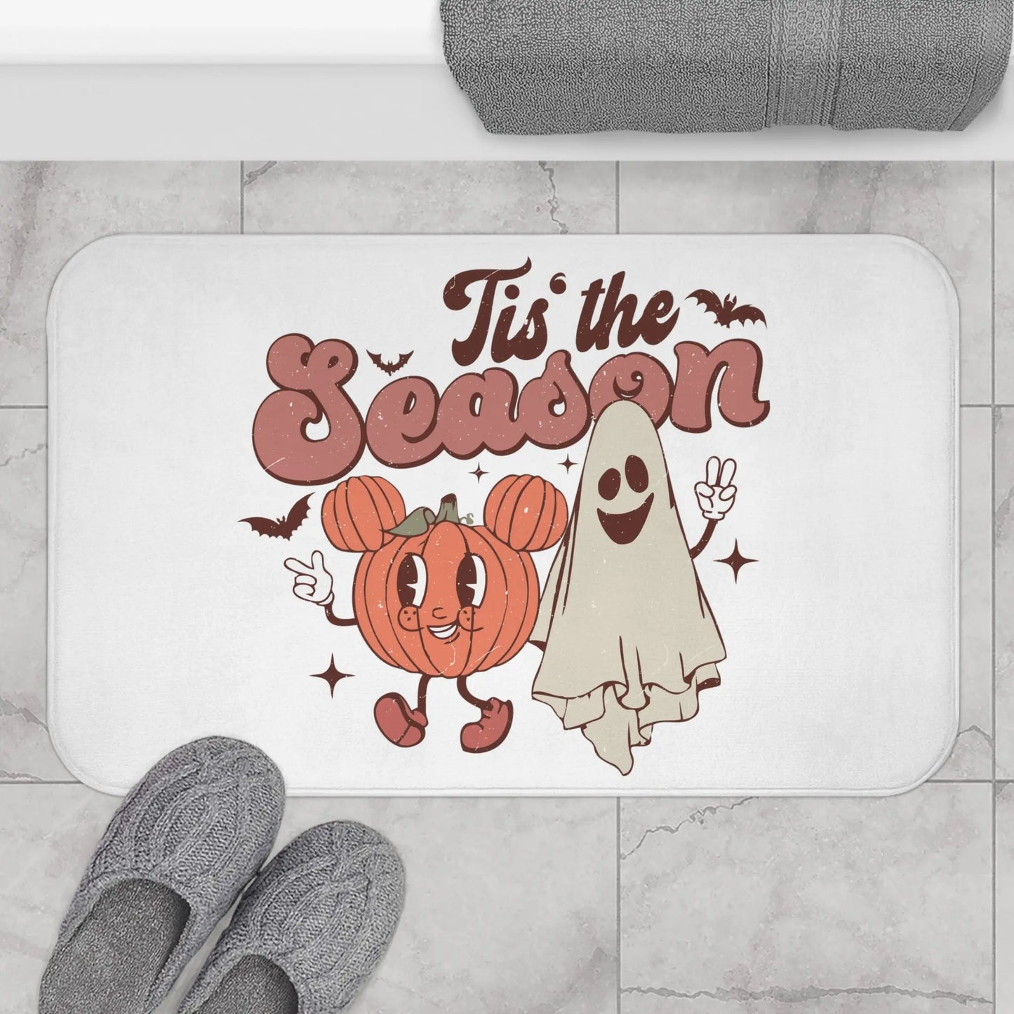 Cute Retro 'Tis the Season' Halloween Bath Mat - Pumpkin and Ghost - papercraneco