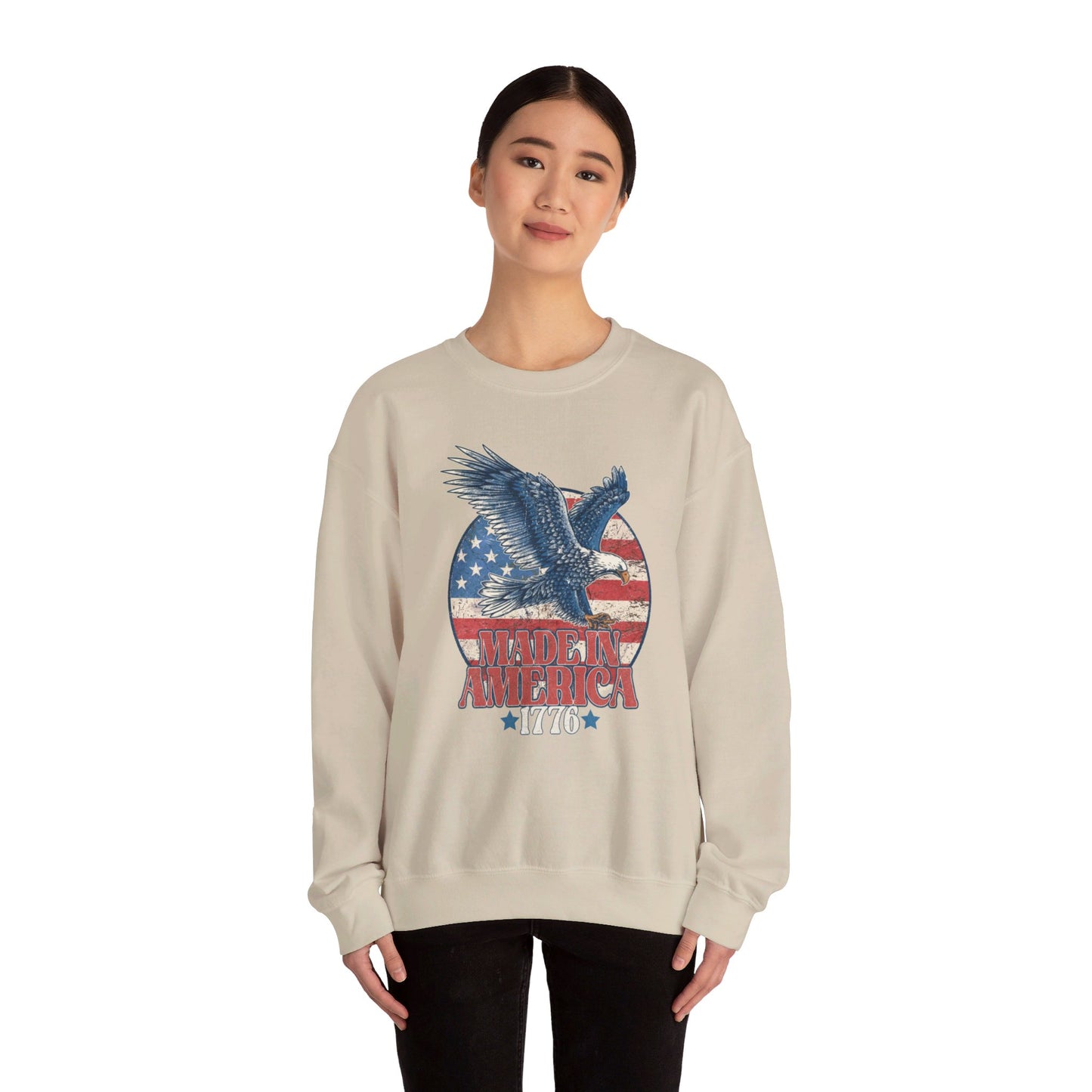 Retro Distressed American Flag Eagle 1776 Made in America Vintage Patriotic America Freedom American Pride Sweatshirt Christmas Gift Military Veteran Gift